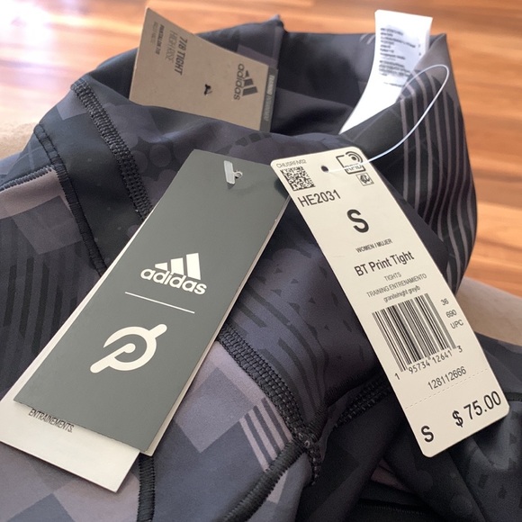 Peloton Women’s Fitness Apparel - Picture 9 of 11